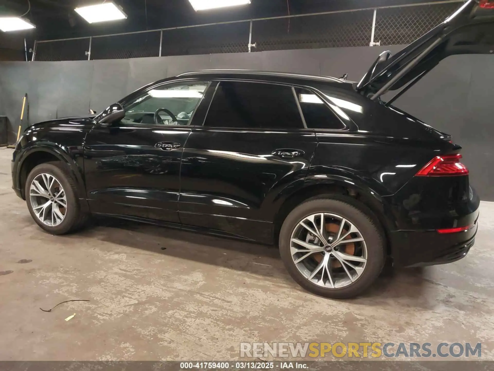 3 fotografías del automóvil dañado WA1AVAF13MD009098 AUDI Q8 2021