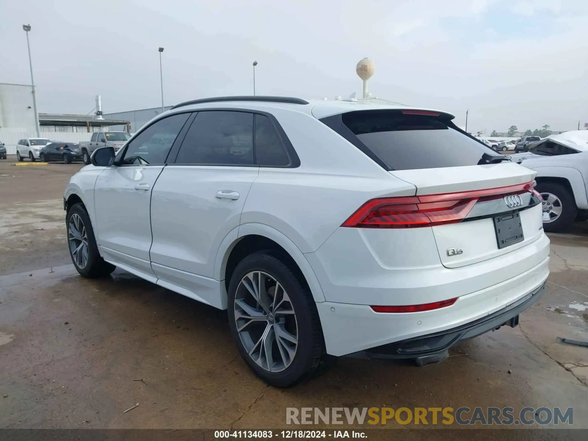 3 fotografías del automóvil dañado WA1AVAF14MD003469 AUDI Q8 2021