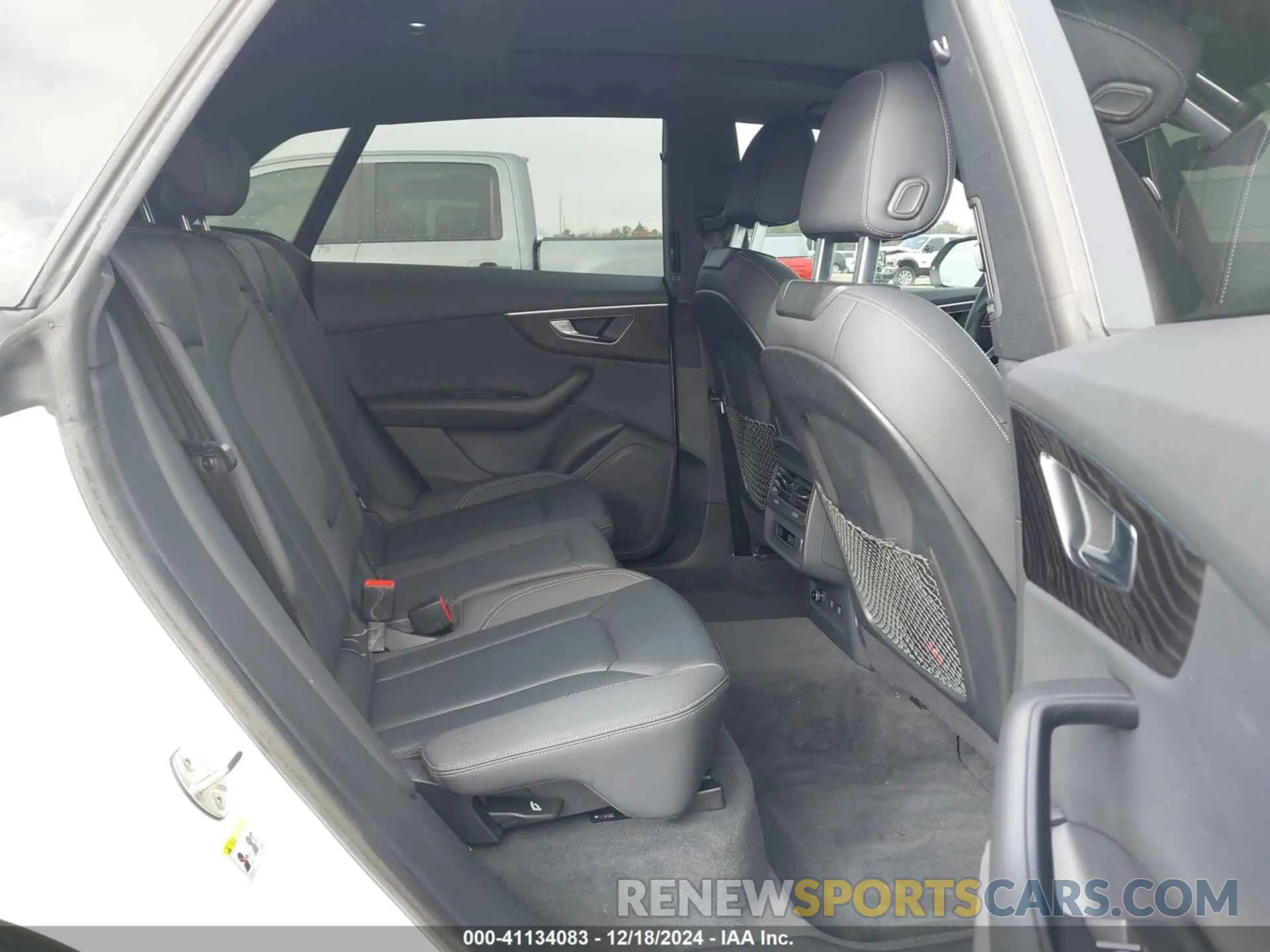 8 fotografías del automóvil dañado WA1AVAF14MD003469 AUDI Q8 2021