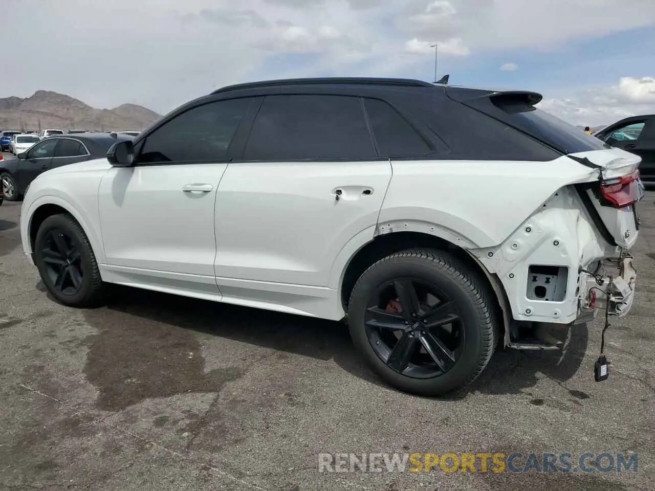 2 fotografías del automóvil dañado WA1AVAF17MD034893 AUDI Q8 2021