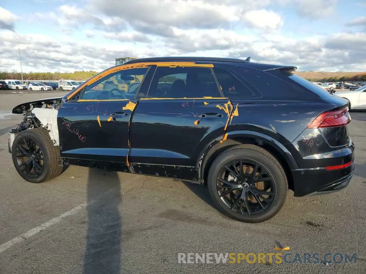 2 fotografías del automóvil dañado WA1AVAF18MD028956 AUDI Q8 2021