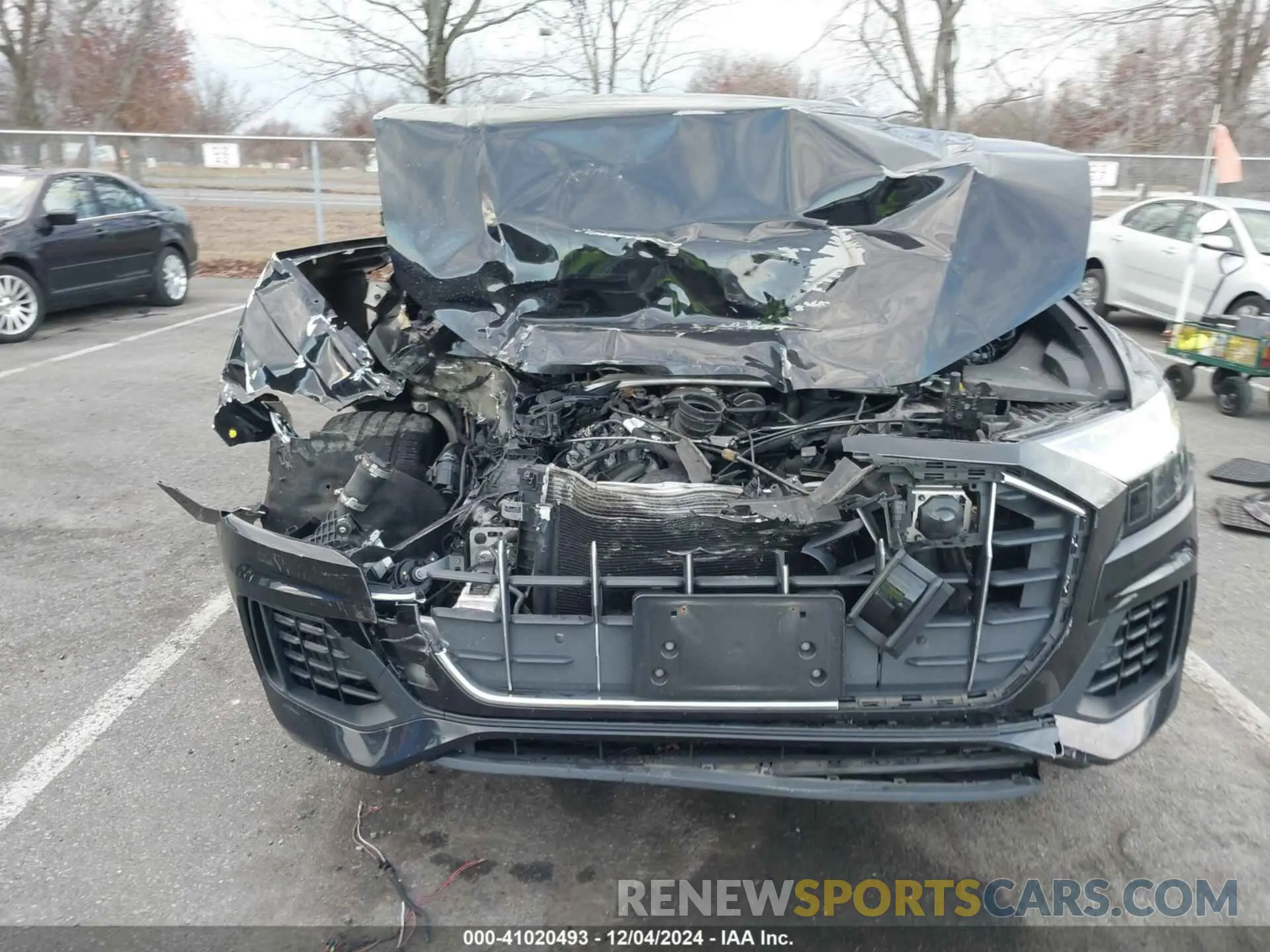 12 fotografías del automóvil dañado WA1BVAF13MD028948 AUDI Q8 2021