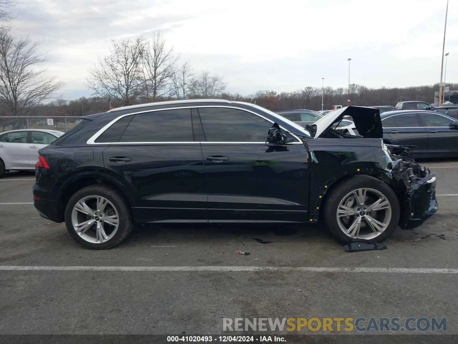 13 fotografías del automóvil dañado WA1BVAF13MD028948 AUDI Q8 2021