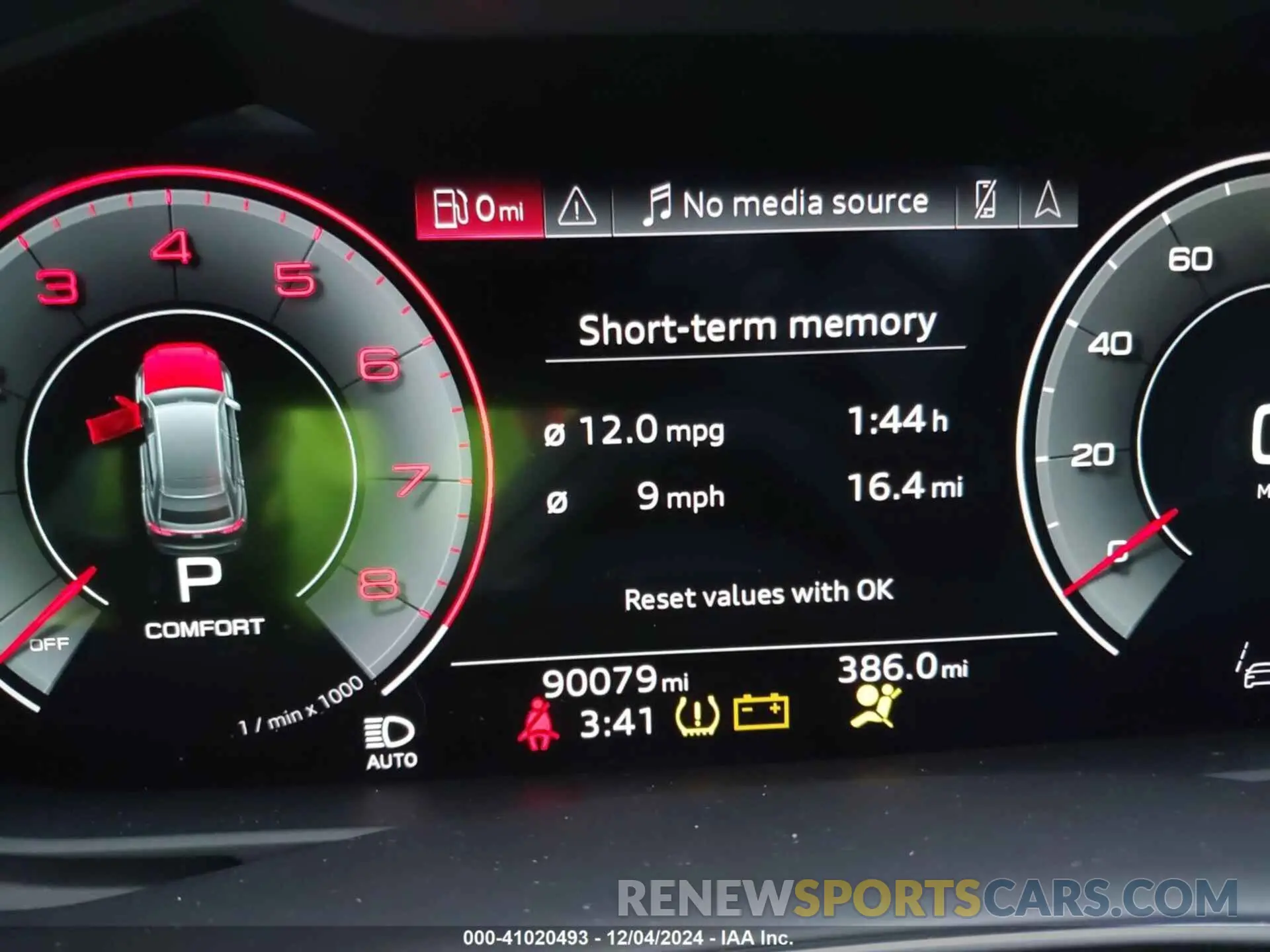 15 fotografías del automóvil dañado WA1BVAF13MD028948 AUDI Q8 2021