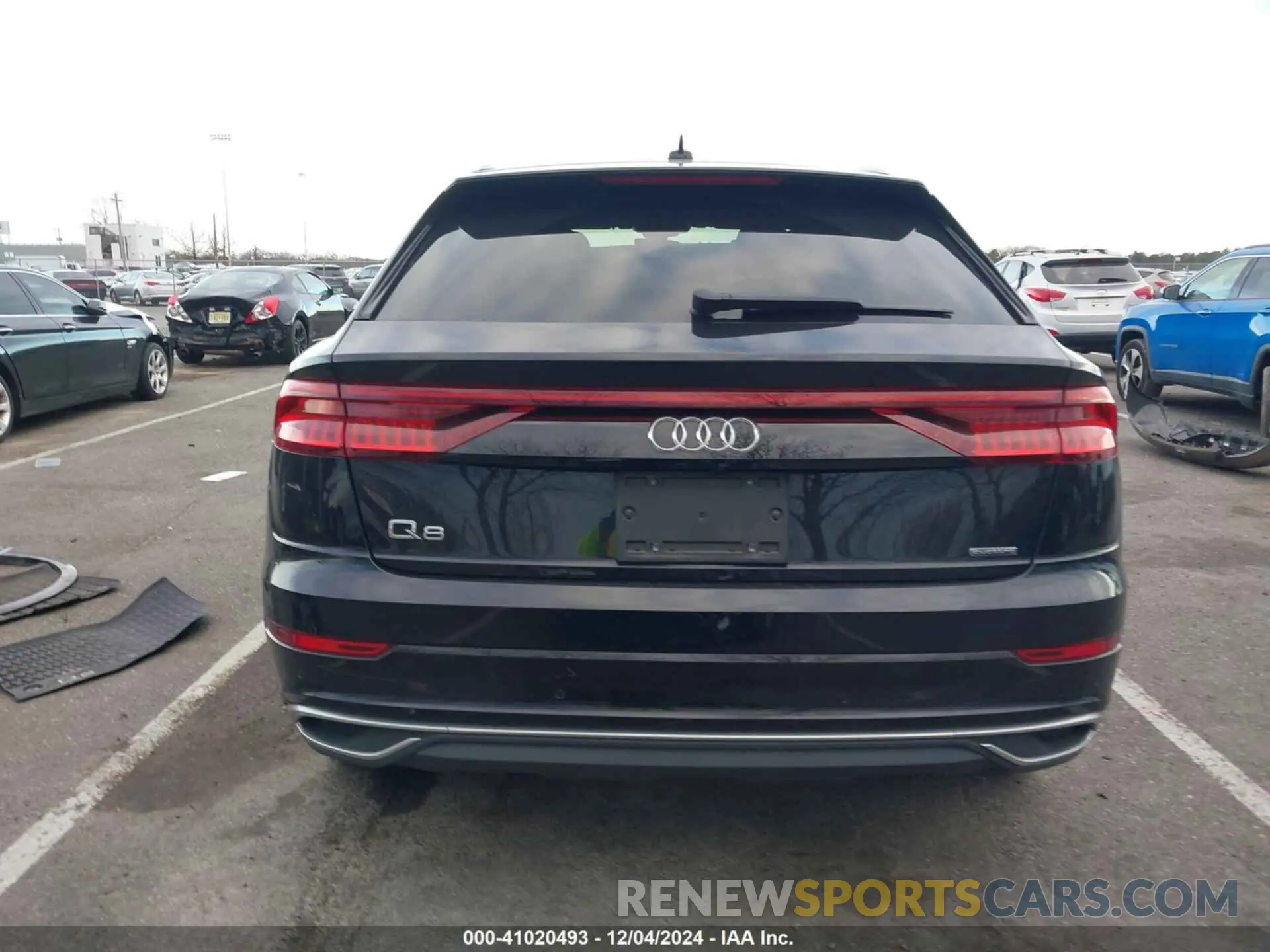 16 fotografías del automóvil dañado WA1BVAF13MD028948 AUDI Q8 2021