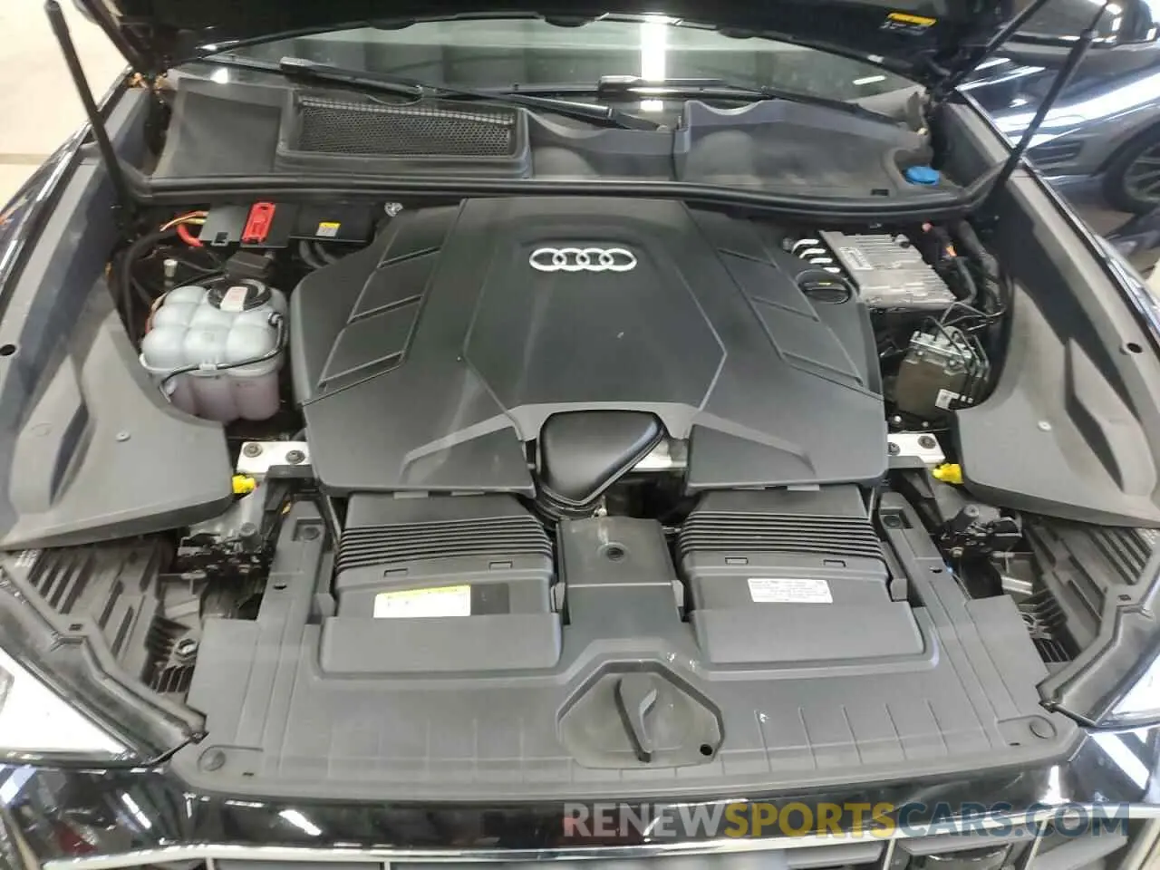 12 fotografías del automóvil dañado WA1BVAF15MD035173 AUDI Q8 2021