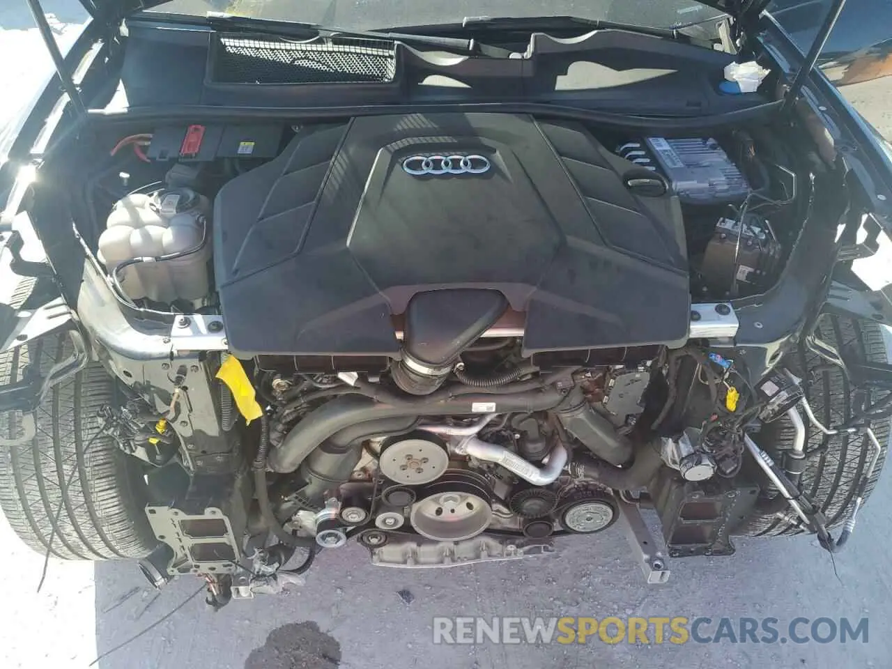 12 fotografías del automóvil dañado WA1CVAF16MD028995 AUDI Q8 2021