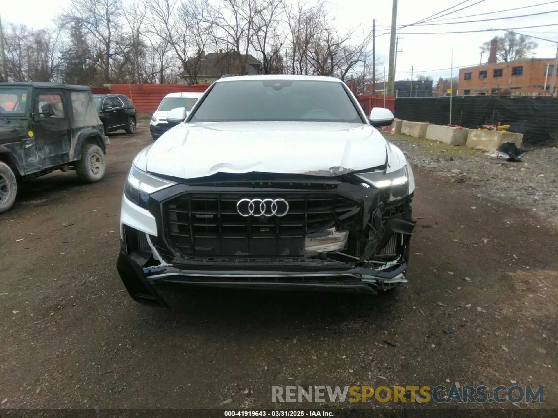 12 fotografías del automóvil dañado WA1EVAF11MD005634 AUDI Q8 2021