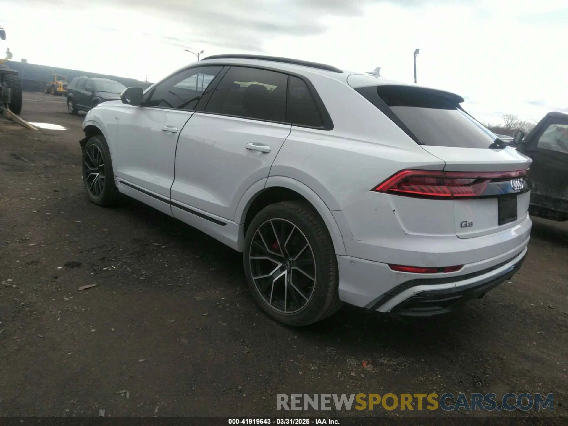 3 fotografías del automóvil dañado WA1EVAF11MD005634 AUDI Q8 2021