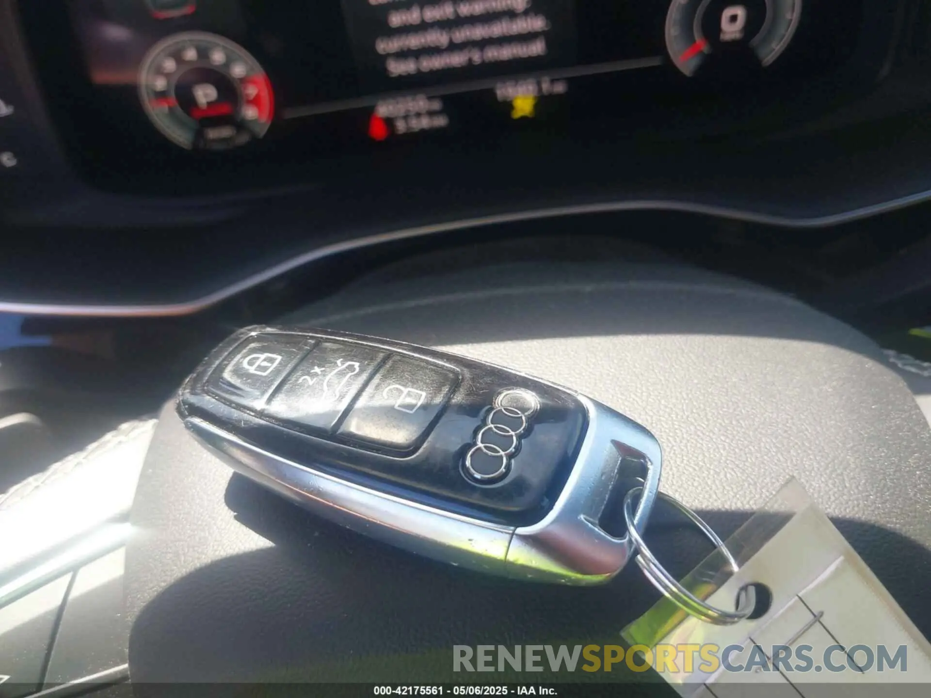 11 fotografías del automóvil dañado WA1EVAF12MD032292 AUDI Q8 2021