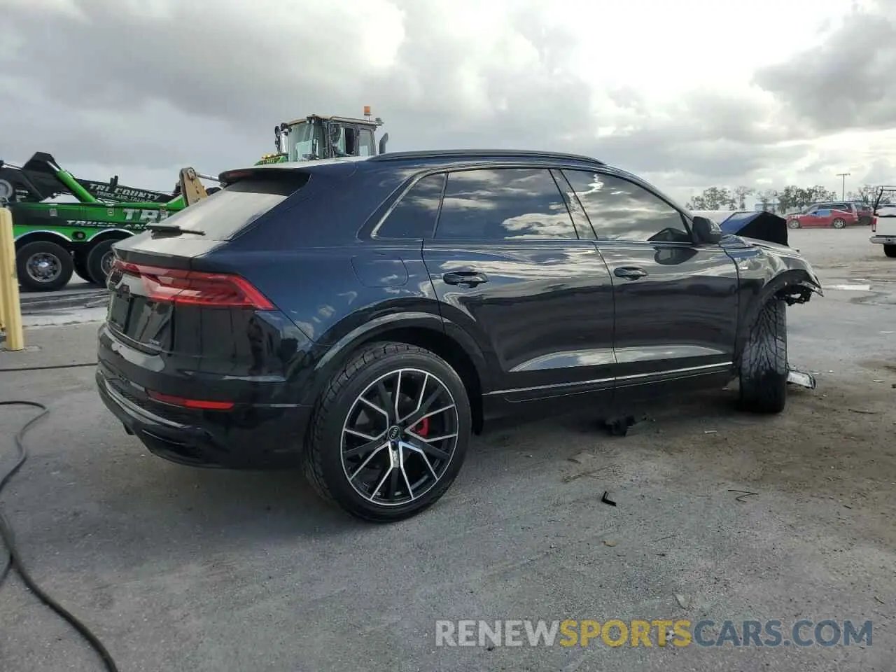 3 fotografías del automóvil dañado WA1EVAF12MD041400 AUDI Q8 2021
