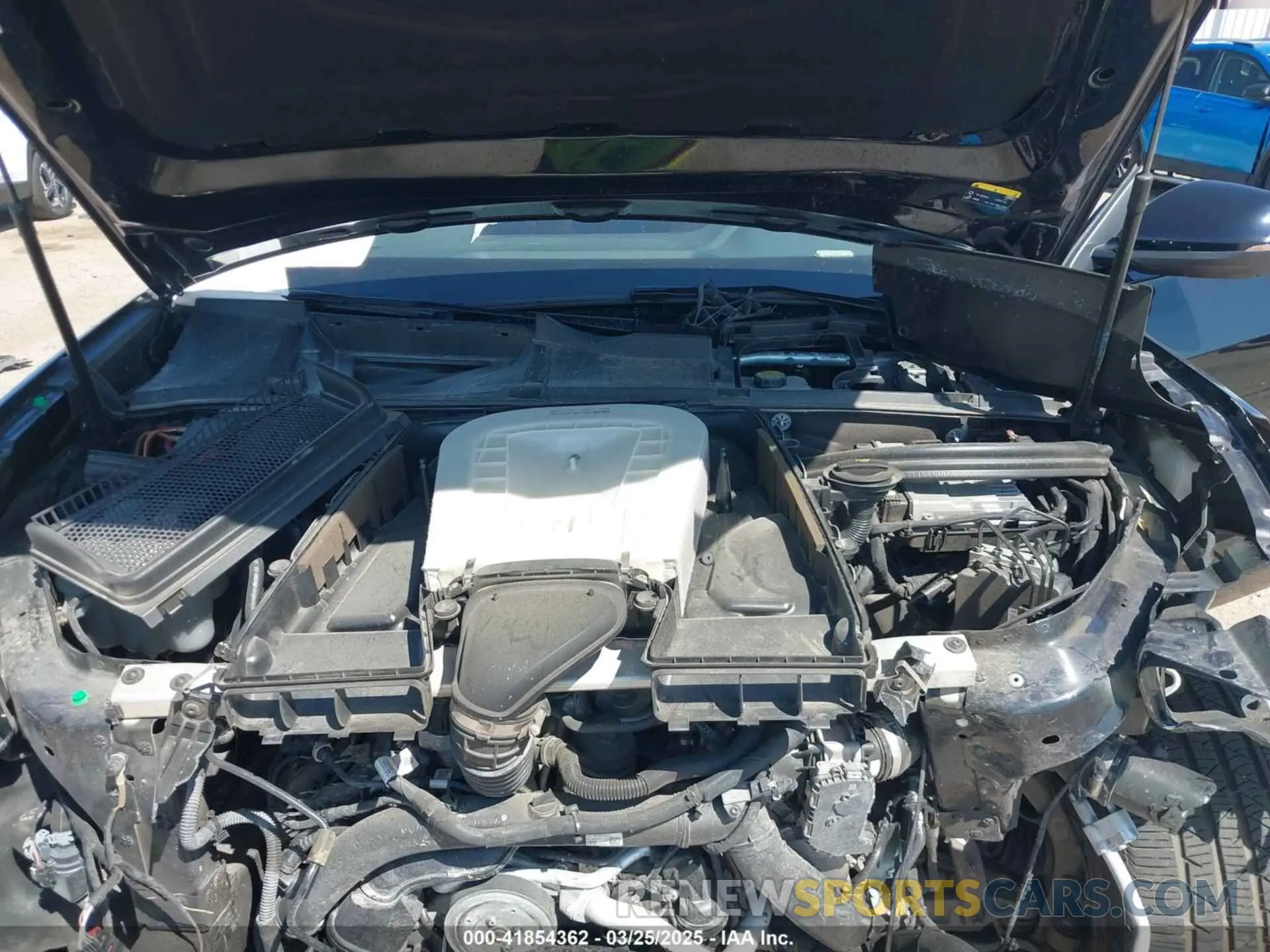 10 fotografías del automóvil dañado WA1EVAF14MD003053 AUDI Q8 2021