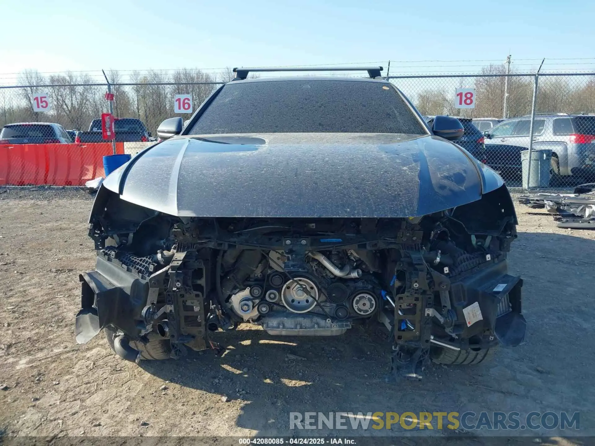 13 fotografías del automóvil dañado WA1EVAF14MD014781 AUDI Q8 2021