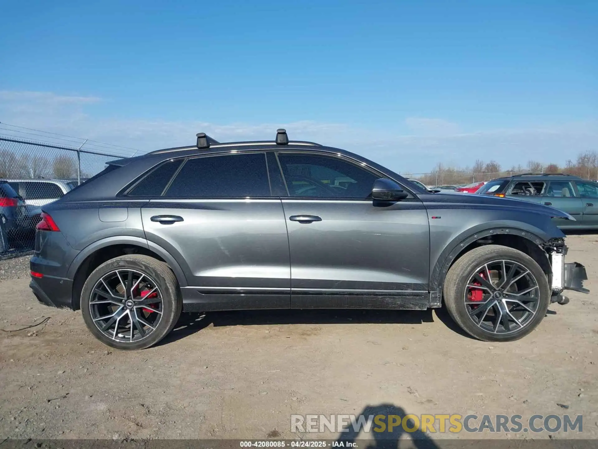 14 fotografías del automóvil dañado WA1EVAF14MD014781 AUDI Q8 2021