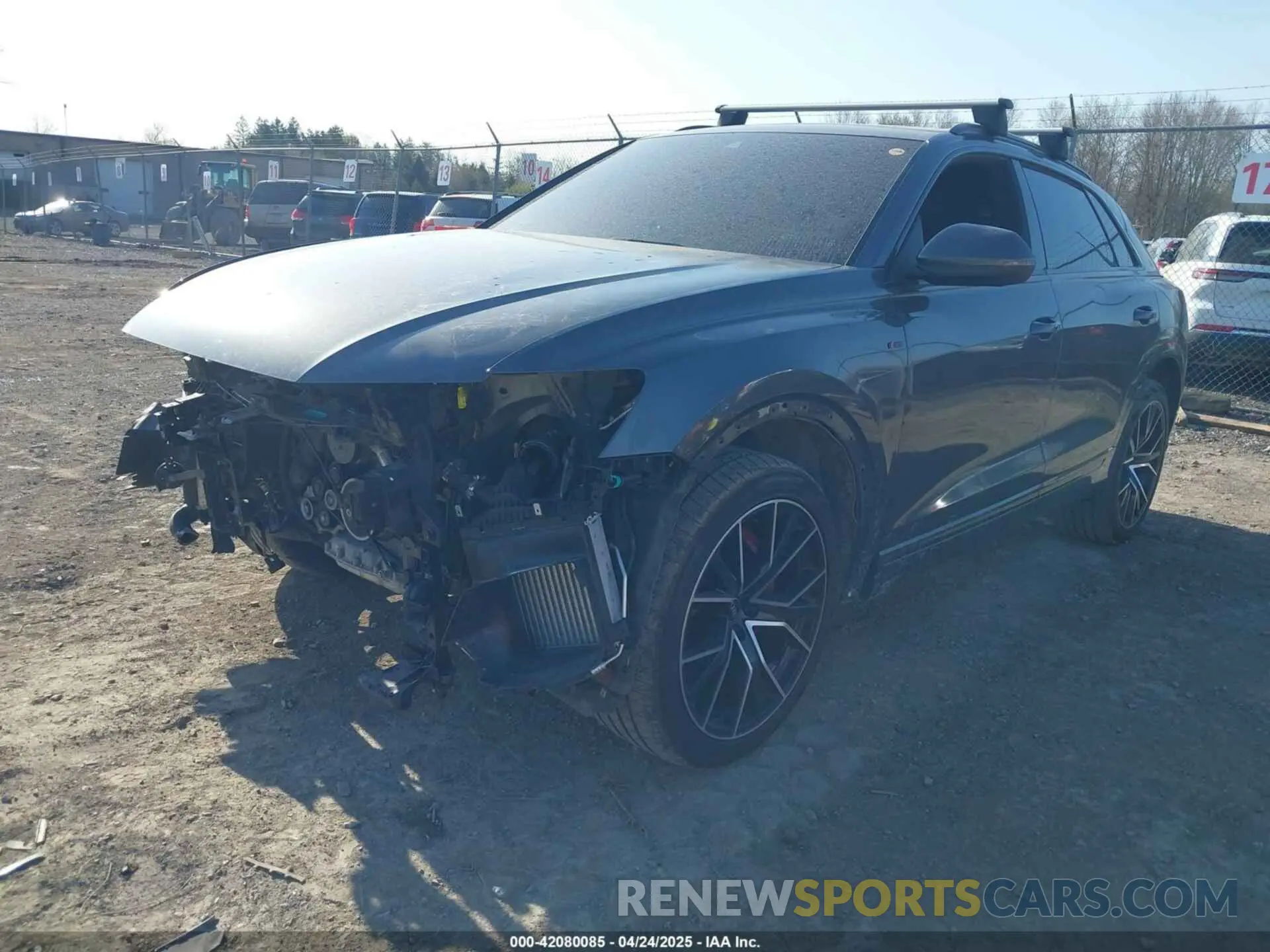 2 fotografías del automóvil dañado WA1EVAF14MD014781 AUDI Q8 2021