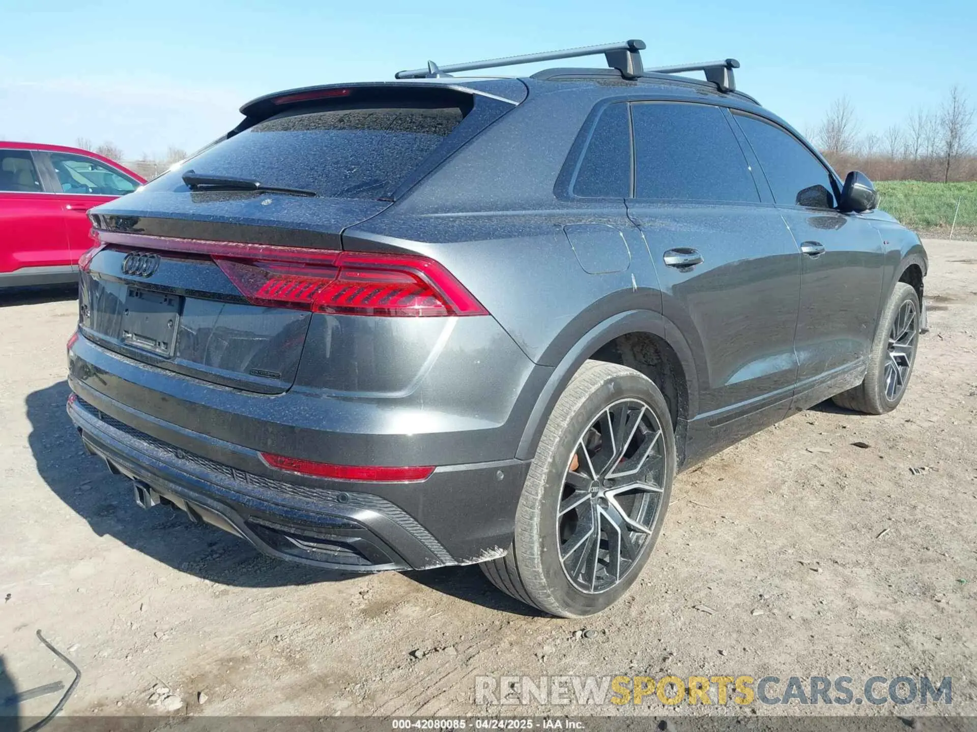 4 fotografías del automóvil dañado WA1EVAF14MD014781 AUDI Q8 2021