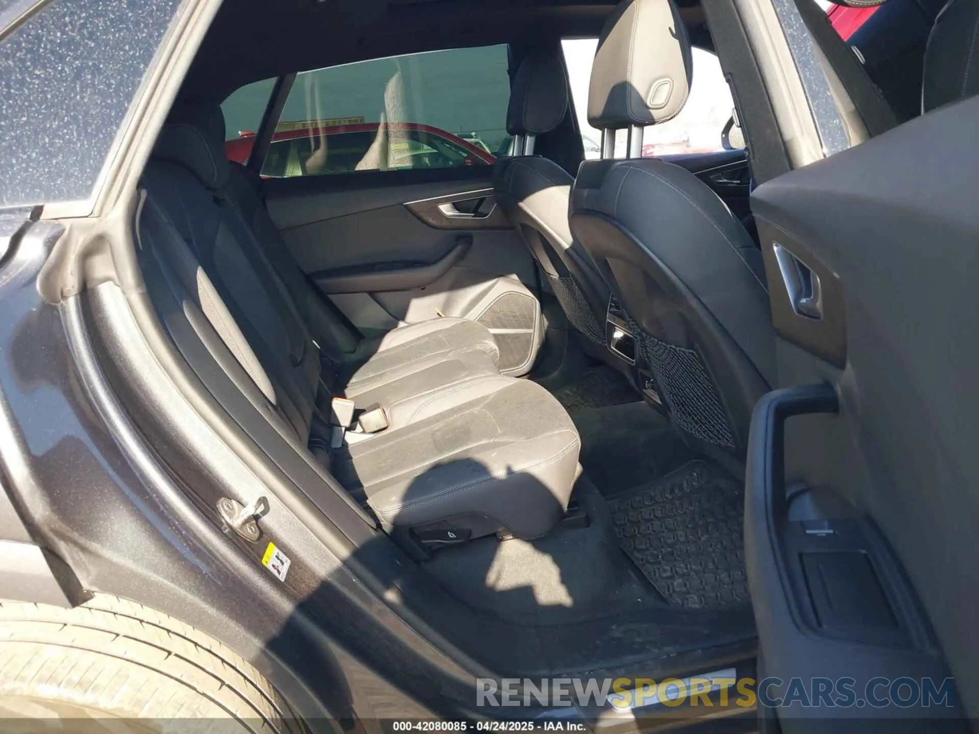 8 fotografías del automóvil dañado WA1EVAF14MD014781 AUDI Q8 2021