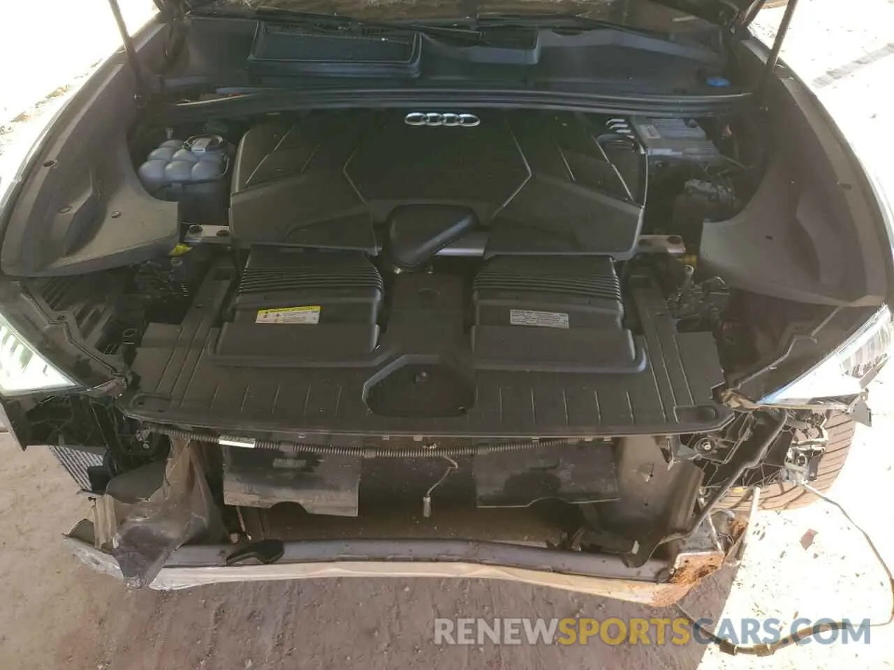 12 fotografías del automóvil dañado WA1EVAF14MD037946 AUDI Q8 2021