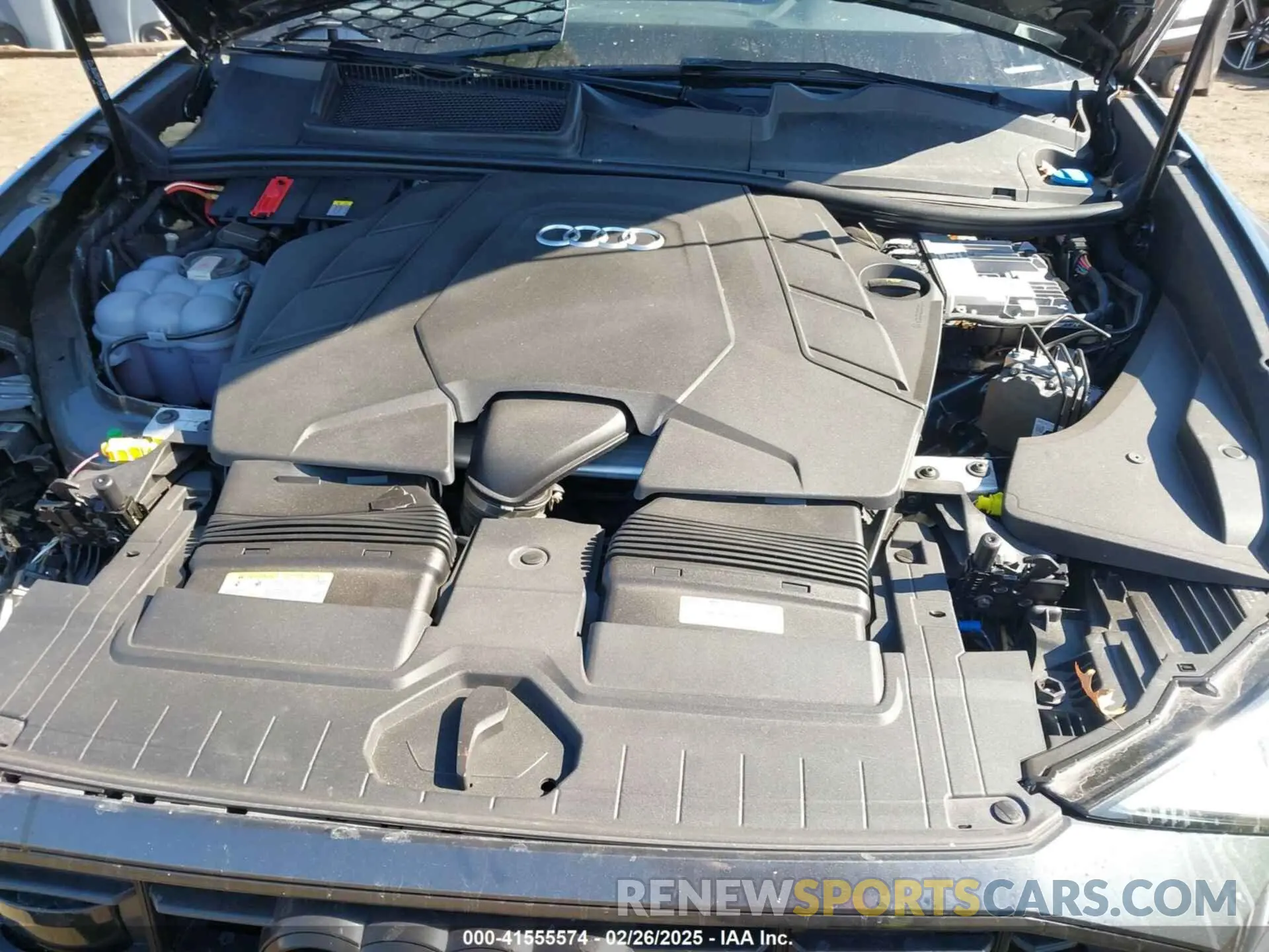 10 fotografías del automóvil dañado WA1EVAF16MD026866 AUDI Q8 2021