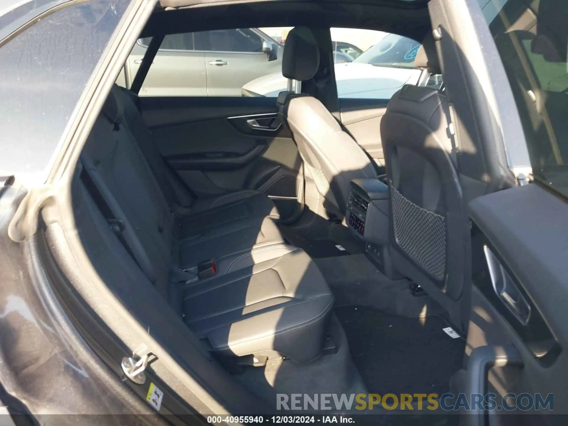 8 fotografías del automóvil dañado WA1EVAF16MD041173 AUDI Q8 2021