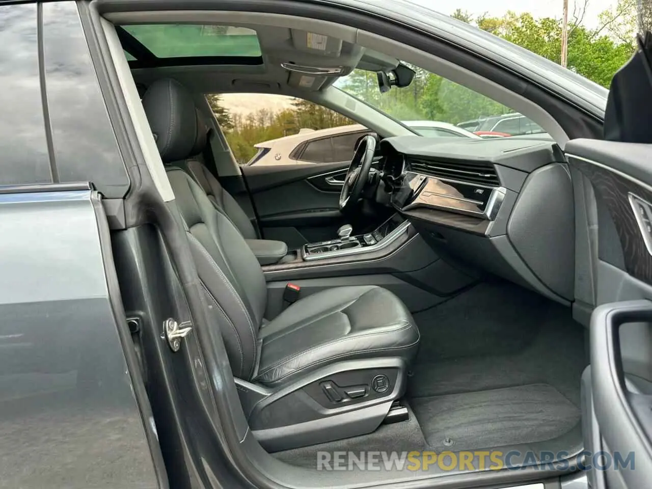 6 fotografías del automóvil dañado WA1EVAF17MD034670 AUDI Q8 2021