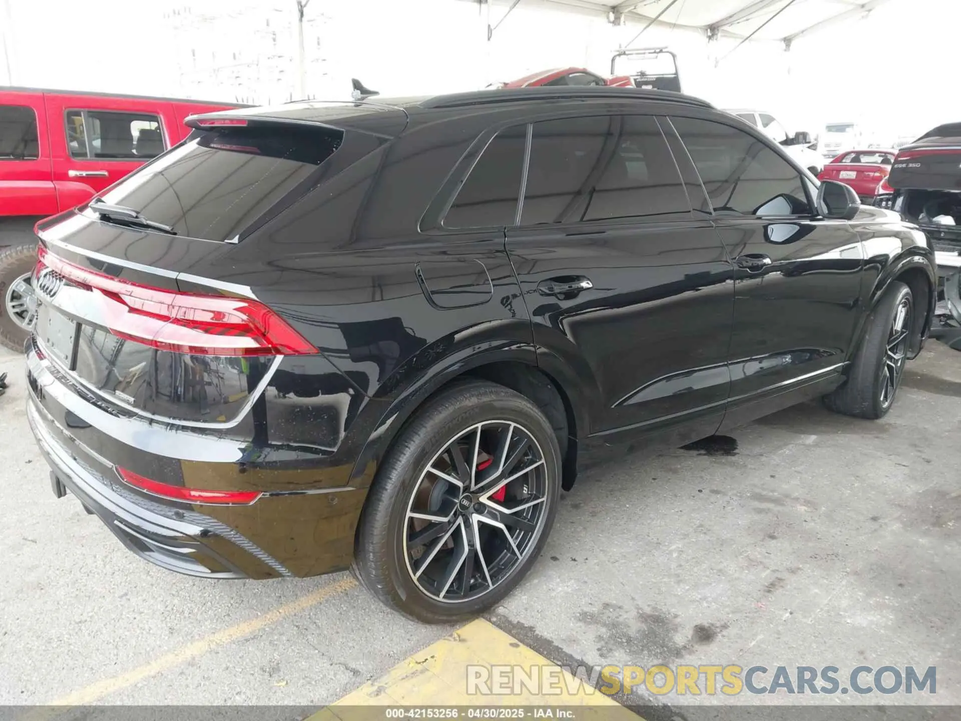 4 fotografías del automóvil dañado WA1EVAF1XMD033688 AUDI Q8 2021