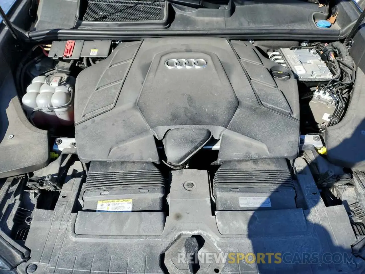 11 fotografías del automóvil dañado WA1FVAF14MD041905 AUDI Q8 2021