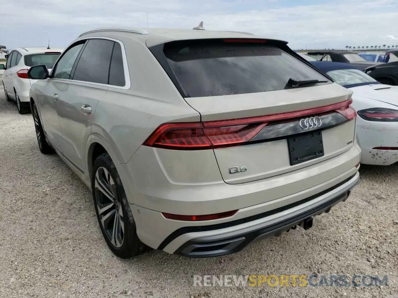 3 fotografías del automóvil dañado WA1FVAF15MD027270 AUDI Q8 2021