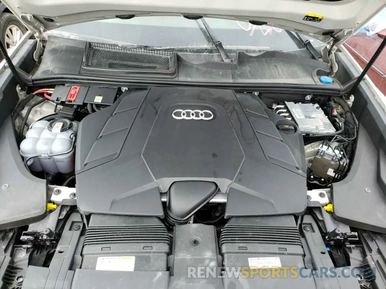7 fotografías del automóvil dañado WA1FVAF15MD027270 AUDI Q8 2021