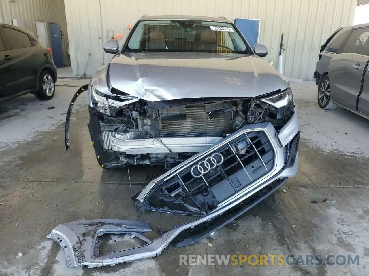 5 fotografías del automóvil dañado WA1BVBF16ND018678 AUDI Q8 2022
