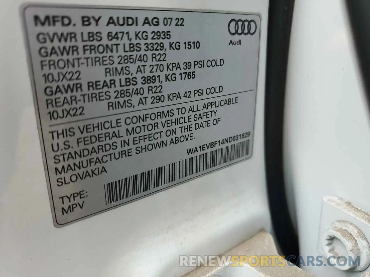 12 fotografías del automóvil dañado WA1EVBF14ND031829 AUDI Q8 2022