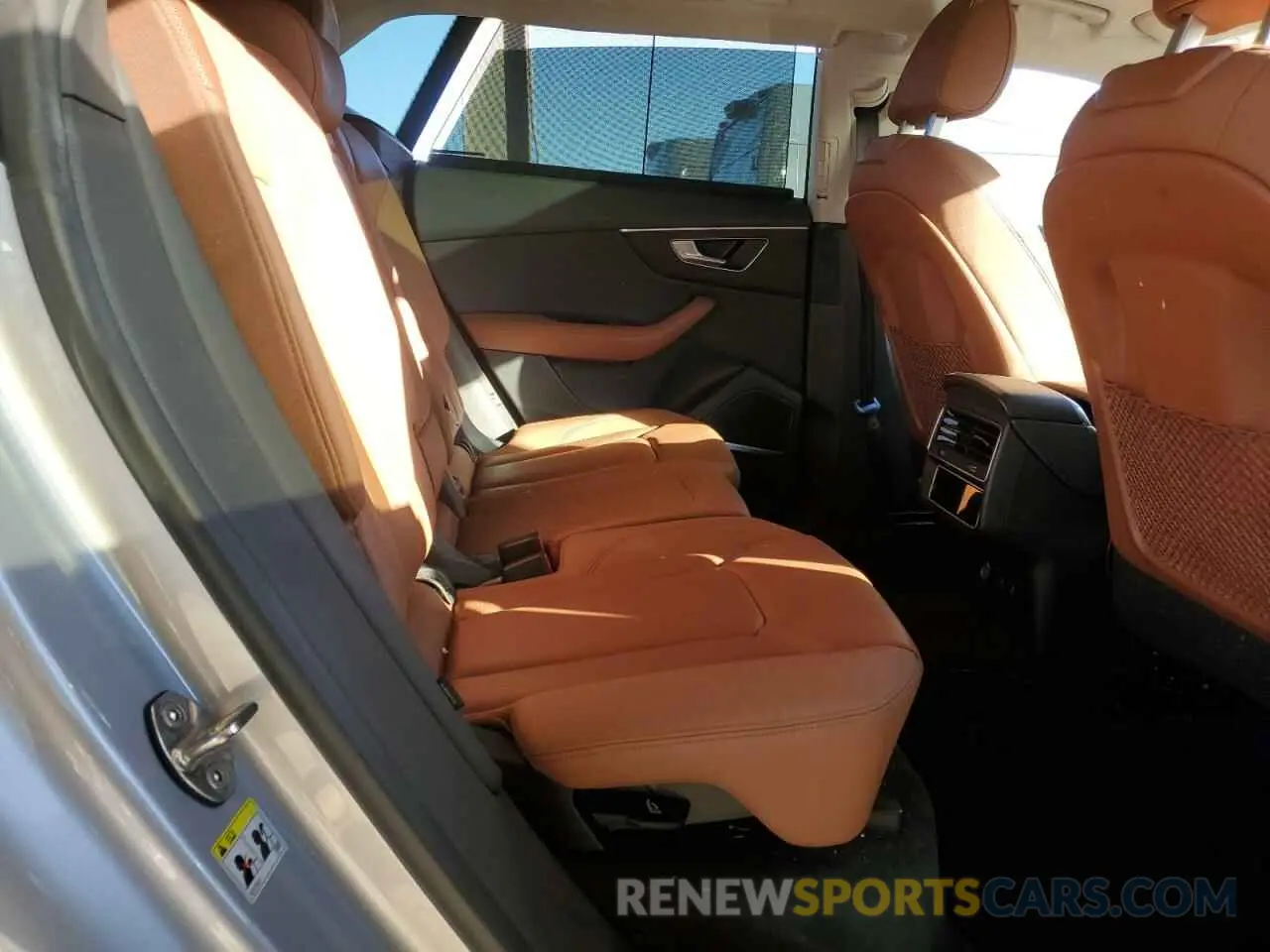 10 fotografías del automóvil dañado WA1FVBF11ND034739 AUDI Q8 2022
