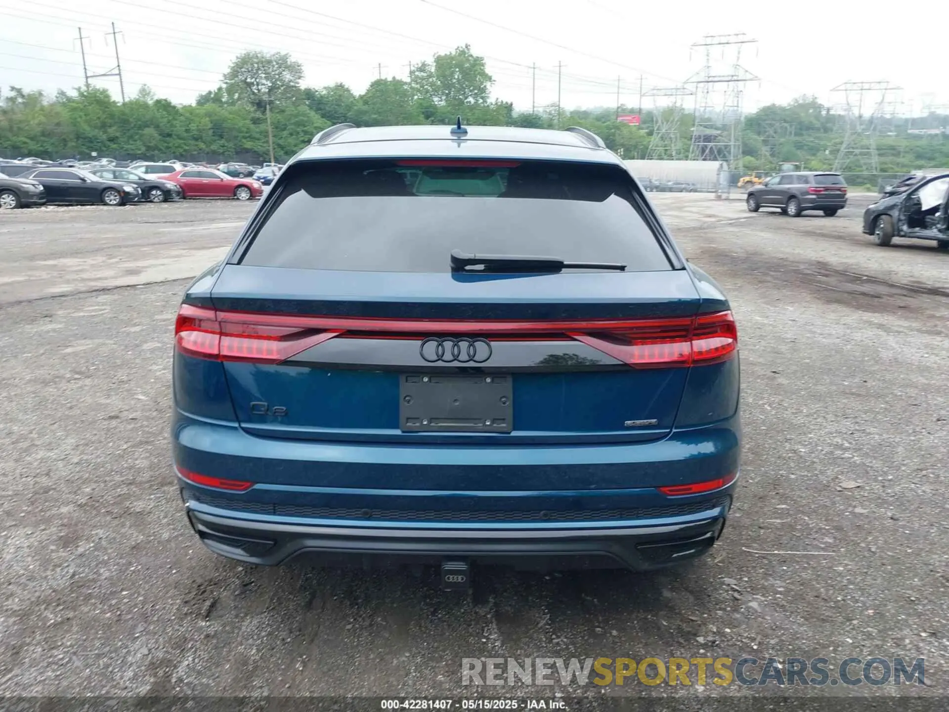 17 fotografías del automóvil dañado WA1FVBF18ND023396 AUDI Q8 2022