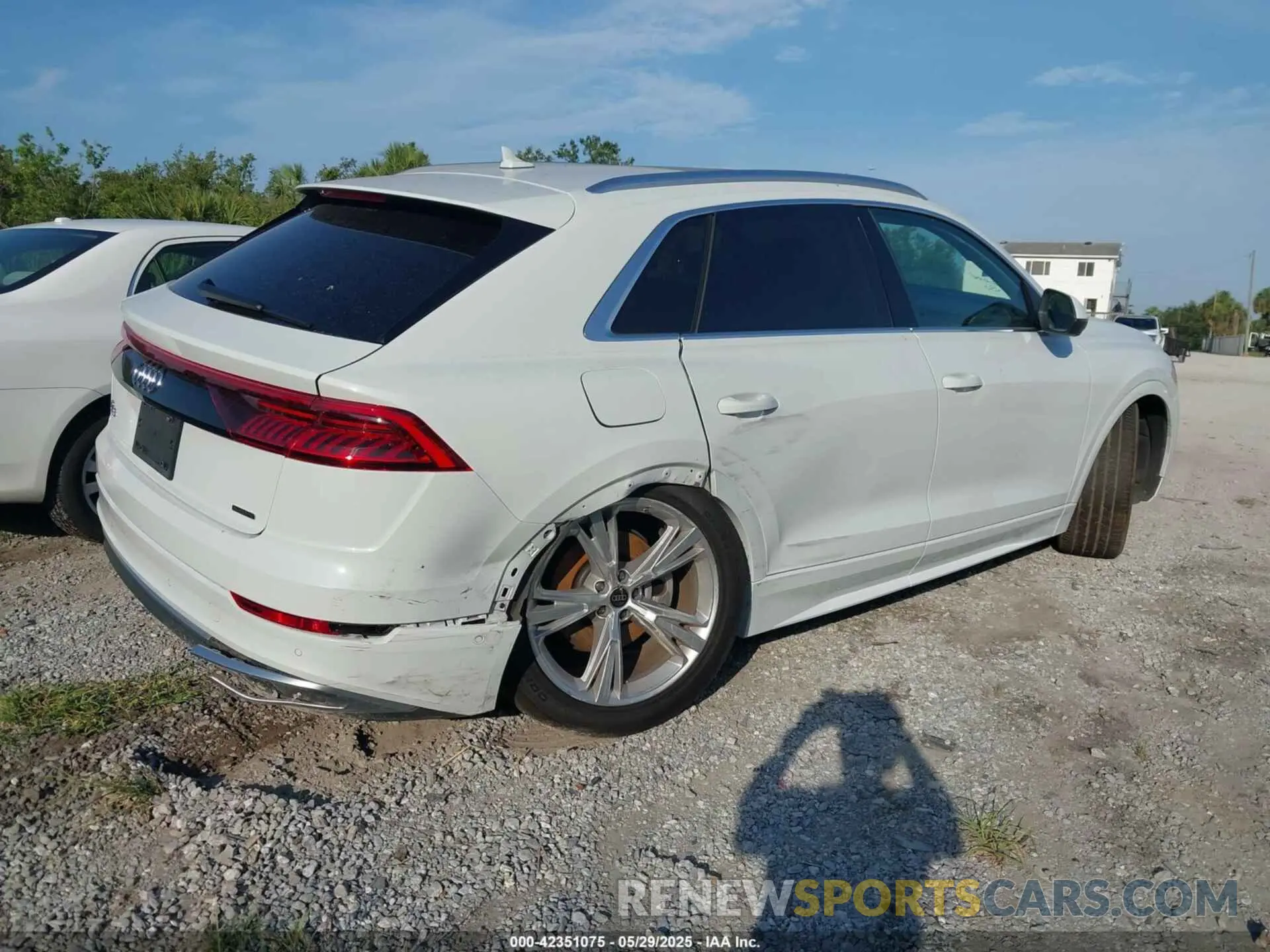 4 fotografías del automóvil dañado WA1CVBF18PD007608 AUDI Q8 2023