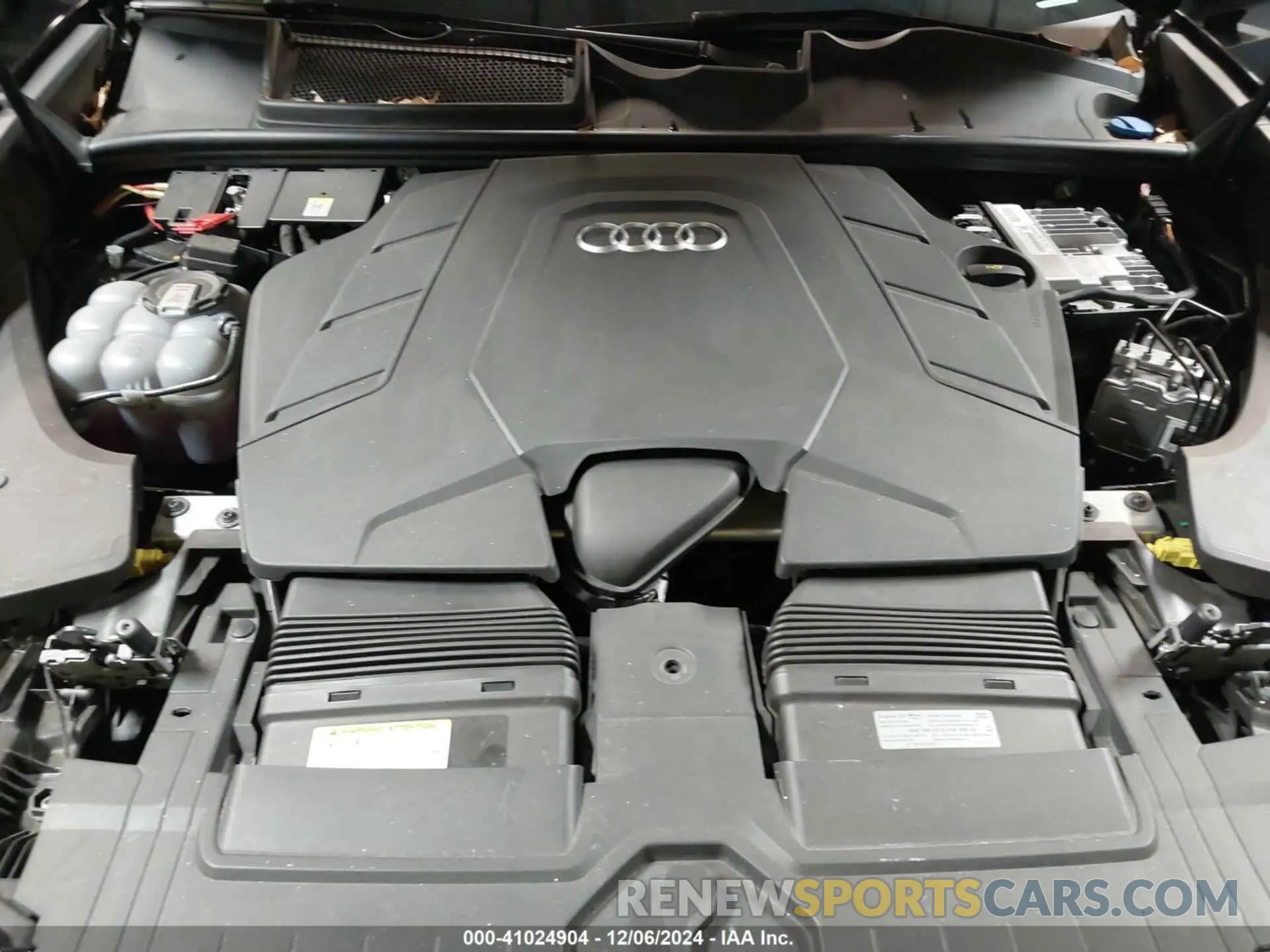 10 fotografías del automóvil dañado WA1EVBF16PD035173 AUDI Q8 2023