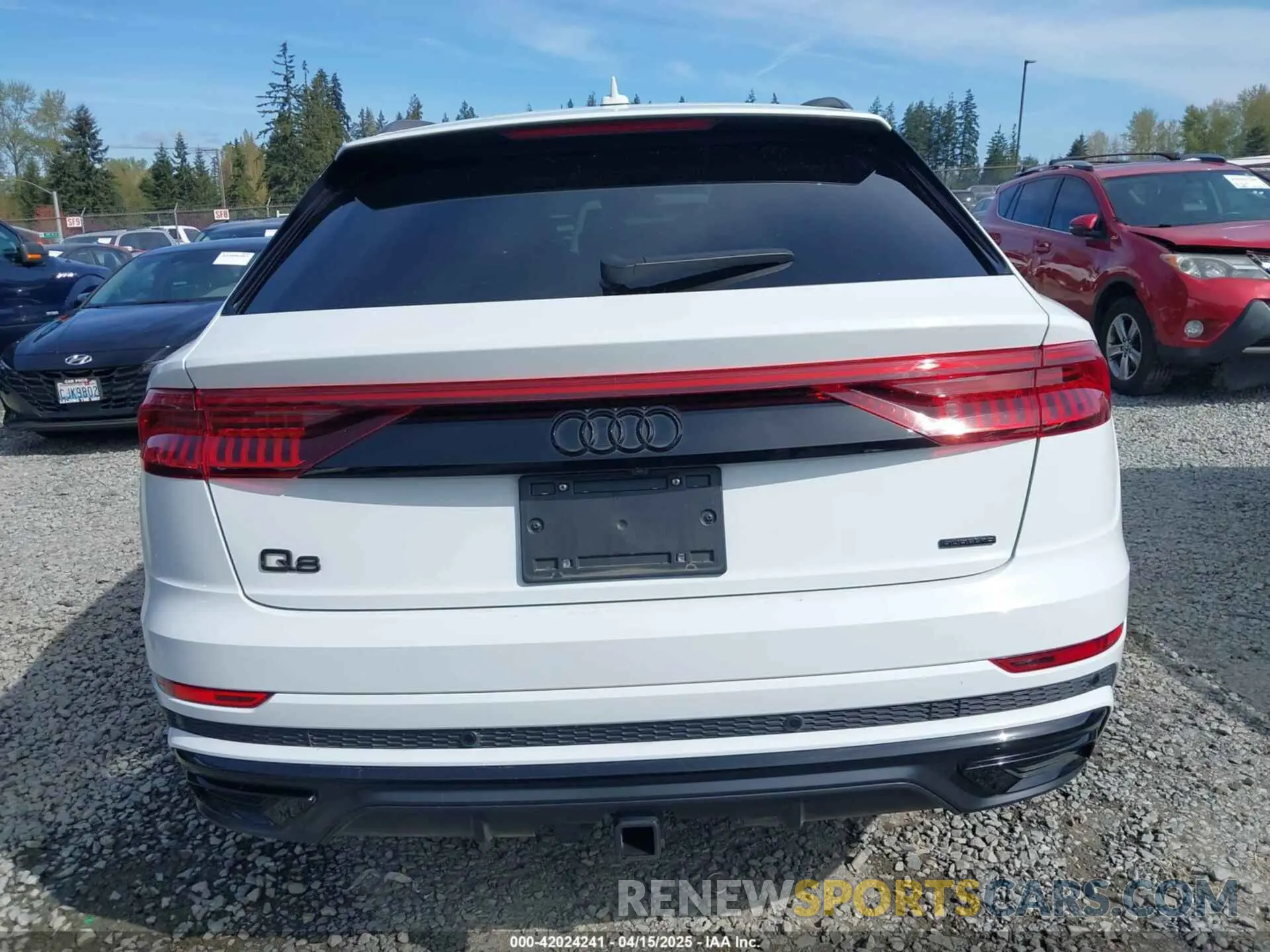 17 fotografías del automóvil dañado WA1EVBF17PD021816 AUDI Q8 2023