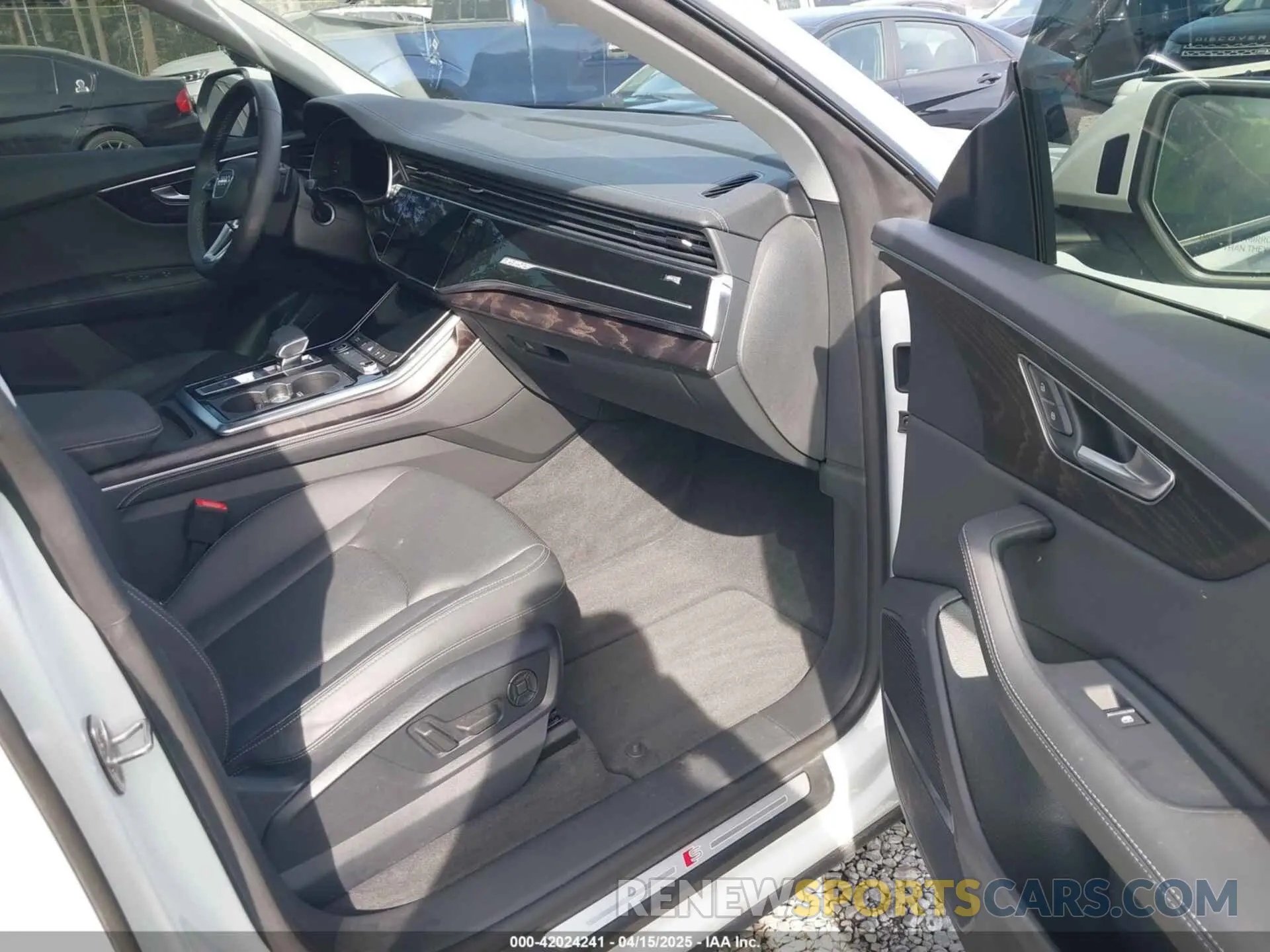 5 fotografías del automóvil dañado WA1EVBF17PD021816 AUDI Q8 2023
