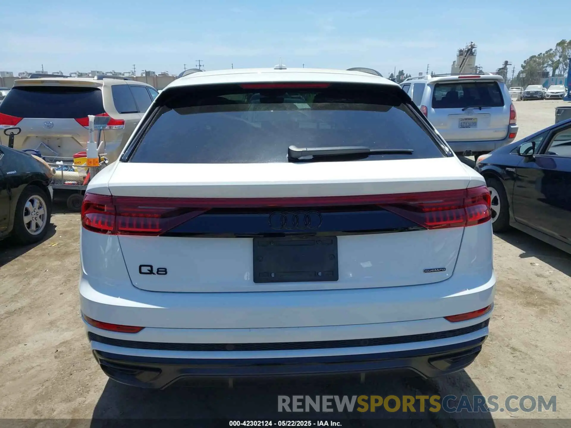 16 fotografías del automóvil dañado WA1EVBF19PD011451 AUDI Q8 2023
