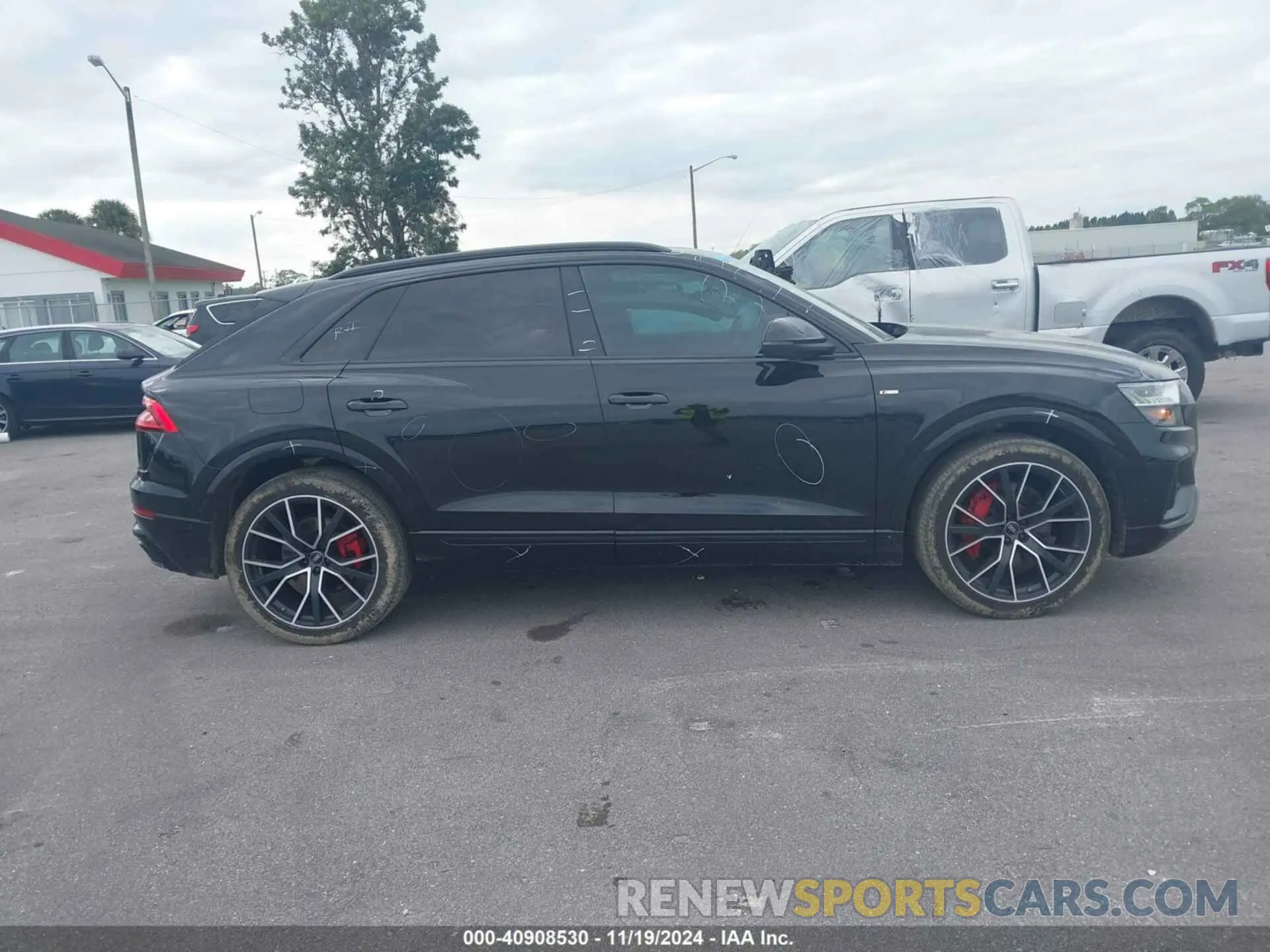 13 fotografías del automóvil dañado WA1FVBF12PD004748 AUDI Q8 2023