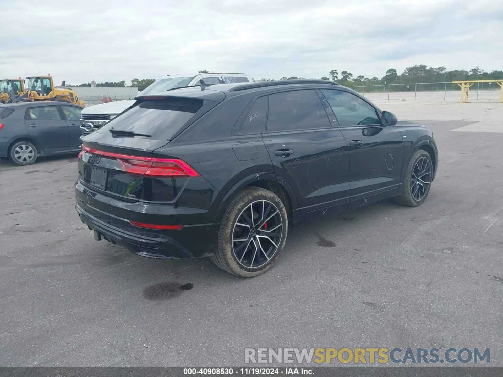 4 fotografías del automóvil dañado WA1FVBF12PD004748 AUDI Q8 2023