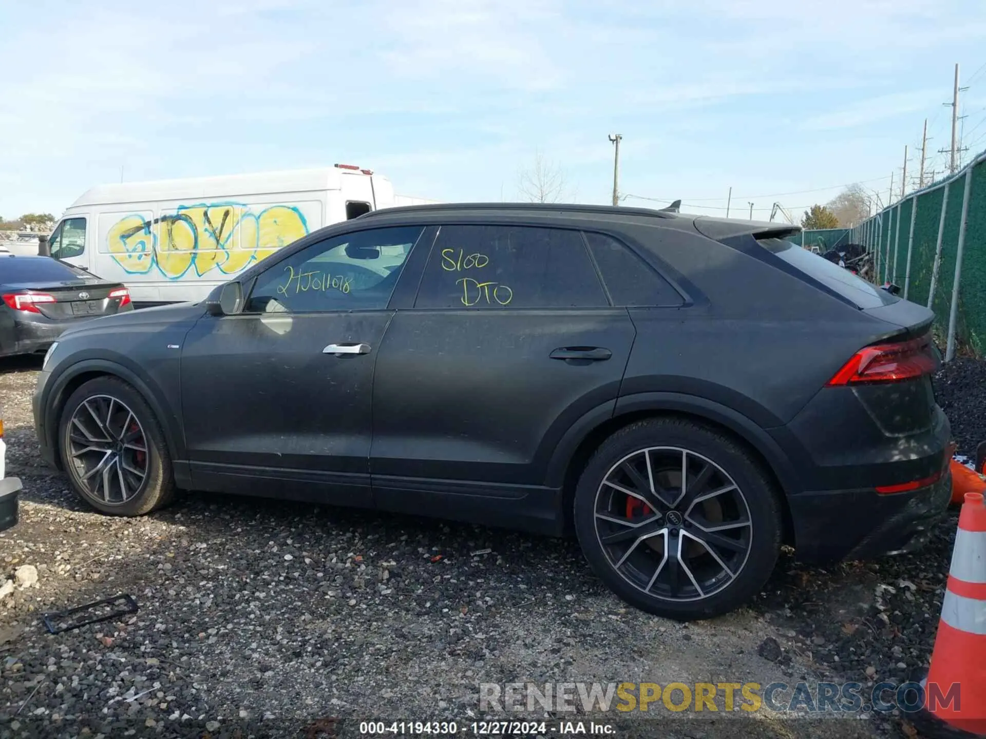 14 fotografías del automóvil dañado WA1FVBF13PD030372 AUDI Q8 2023