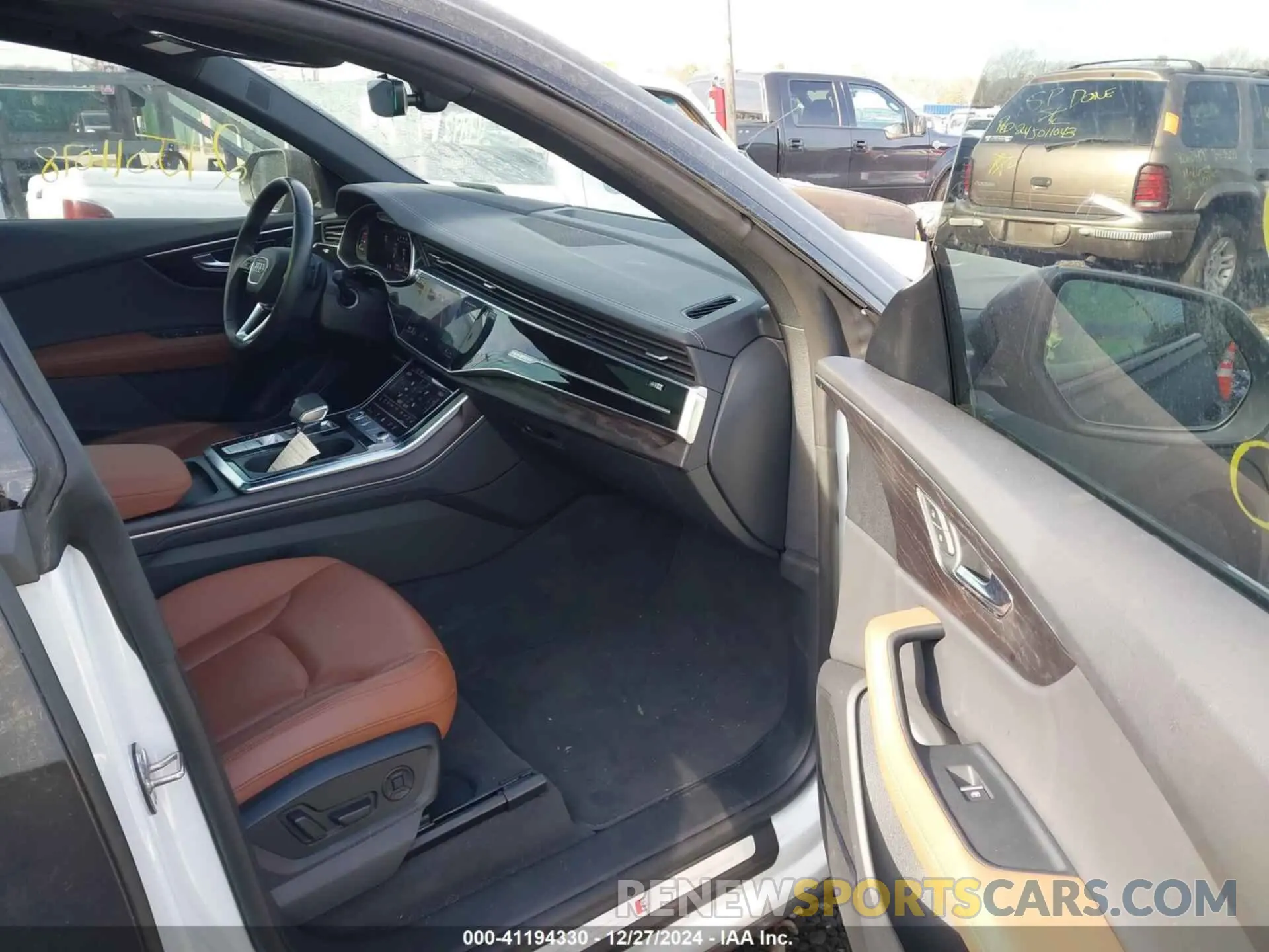 5 fotografías del automóvil dañado WA1FVBF13PD030372 AUDI Q8 2023