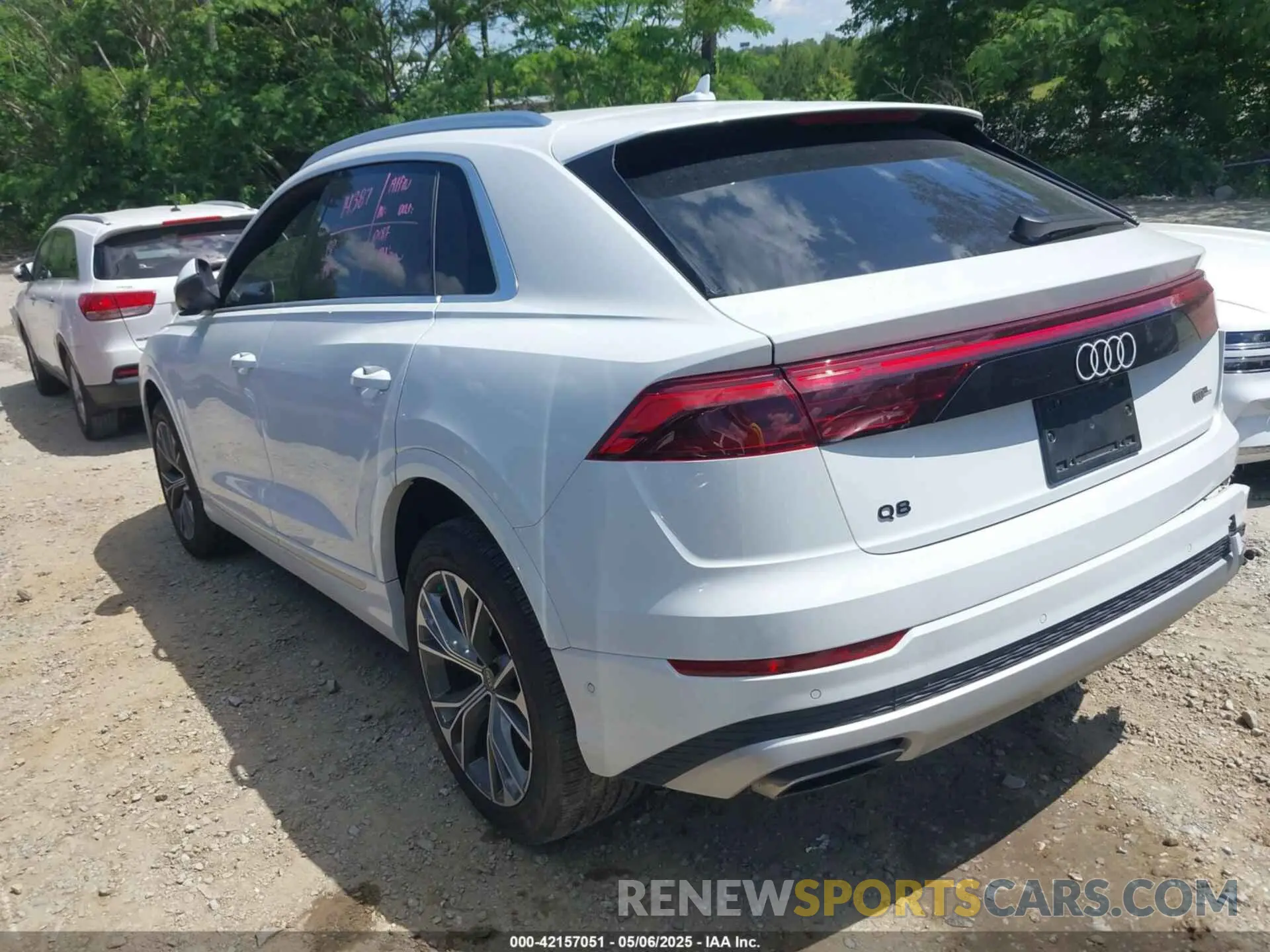 3 fotografías del automóvil dañado WA1AVBF14RD019622 AUDI Q8 2024
