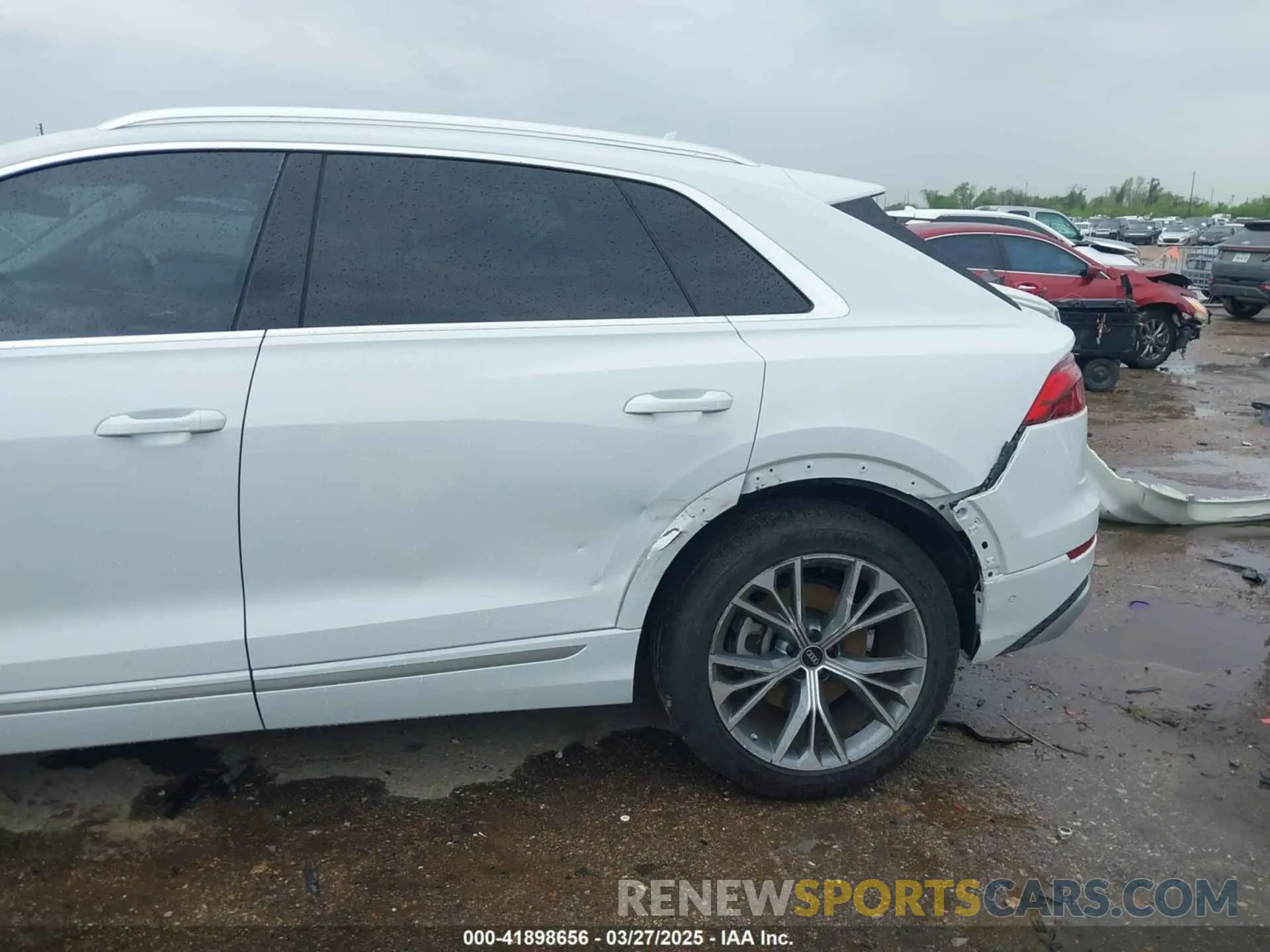 6 fotografías del automóvil dañado WA1BVBF12RD003584 AUDI Q8 2024