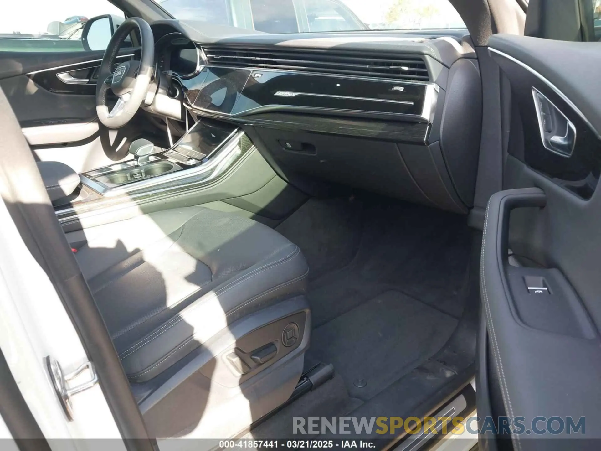 5 fotografías del automóvil dañado WA1BVBF19RD018552 AUDI Q8 2024