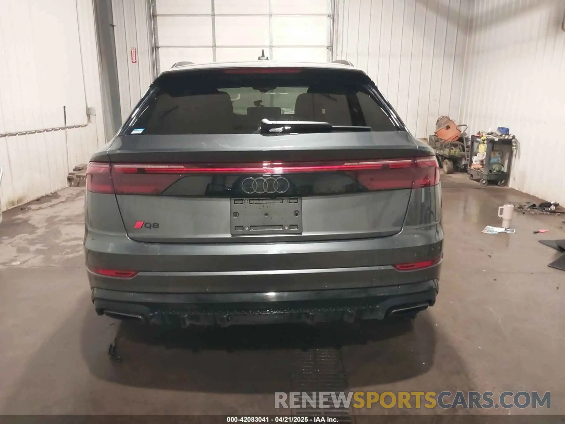 16 fotografías del automóvil dañado WA1EVBF12RD010273 AUDI Q8 2024