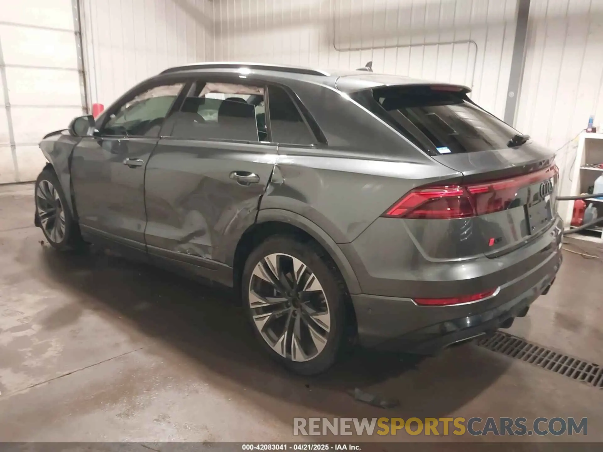 3 fotografías del automóvil dañado WA1EVBF12RD010273 AUDI Q8 2024