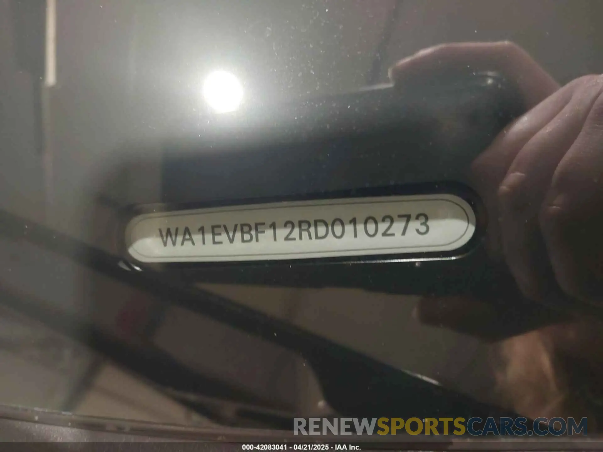 9 fotografías del automóvil dañado WA1EVBF12RD010273 AUDI Q8 2024