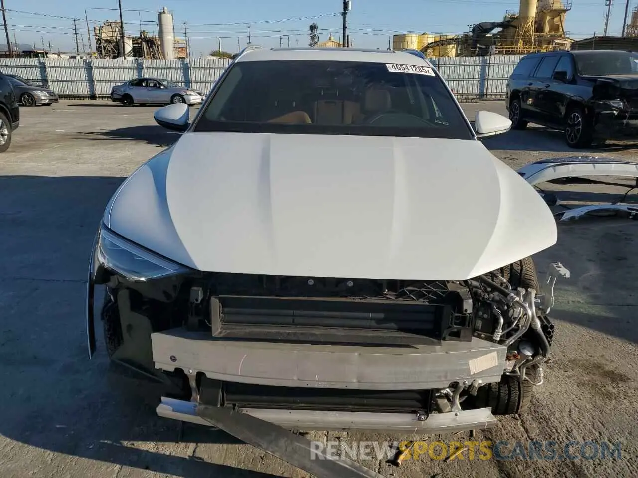 5 fotografías del automóvil dañado WA14AAGEXRB023271 AUDI Q8 E-TRON 2024