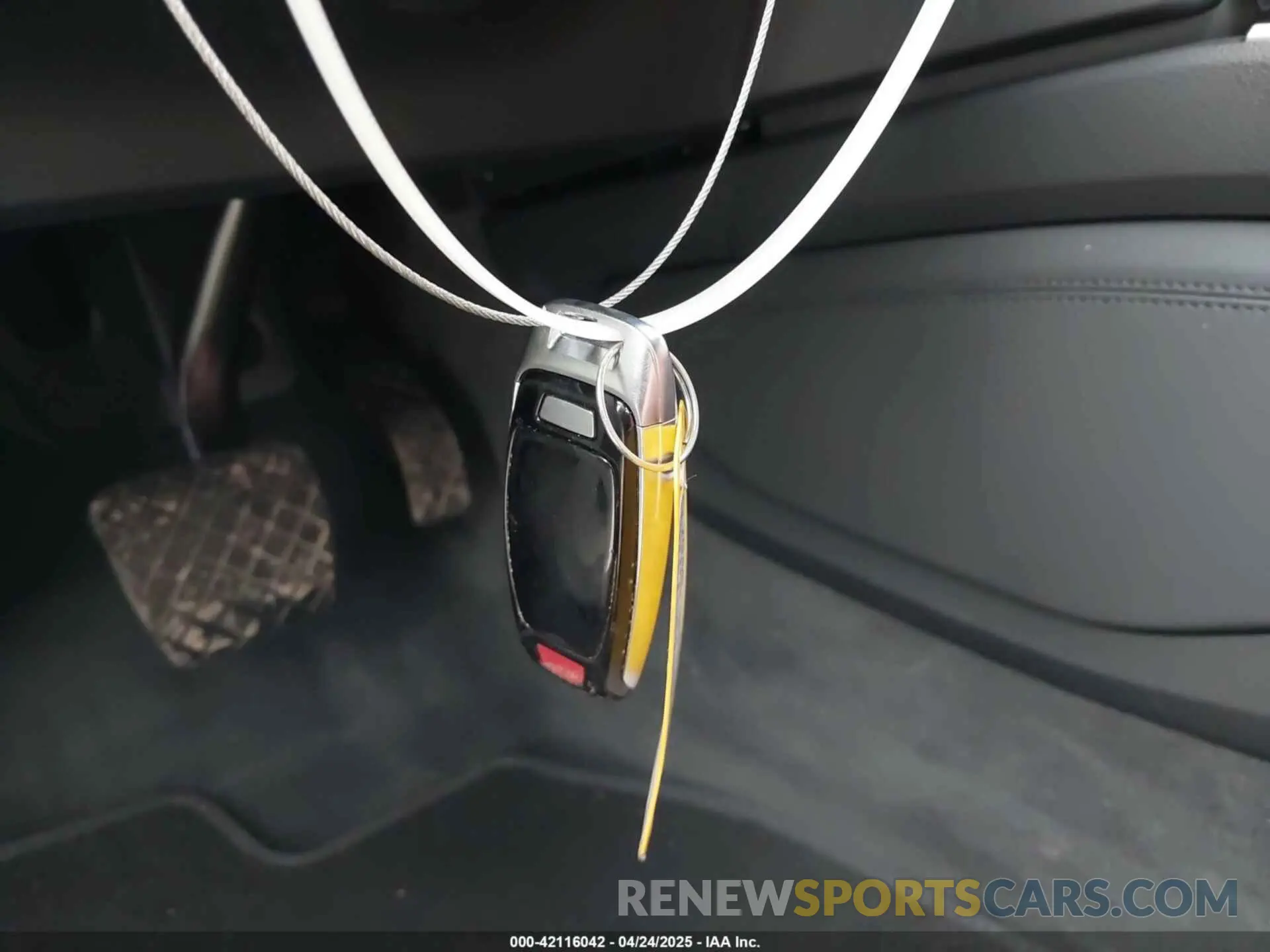 11 fotografías del automóvil dañado WA15AAGE0RB026474 AUDI Q8 E-TRON 2024